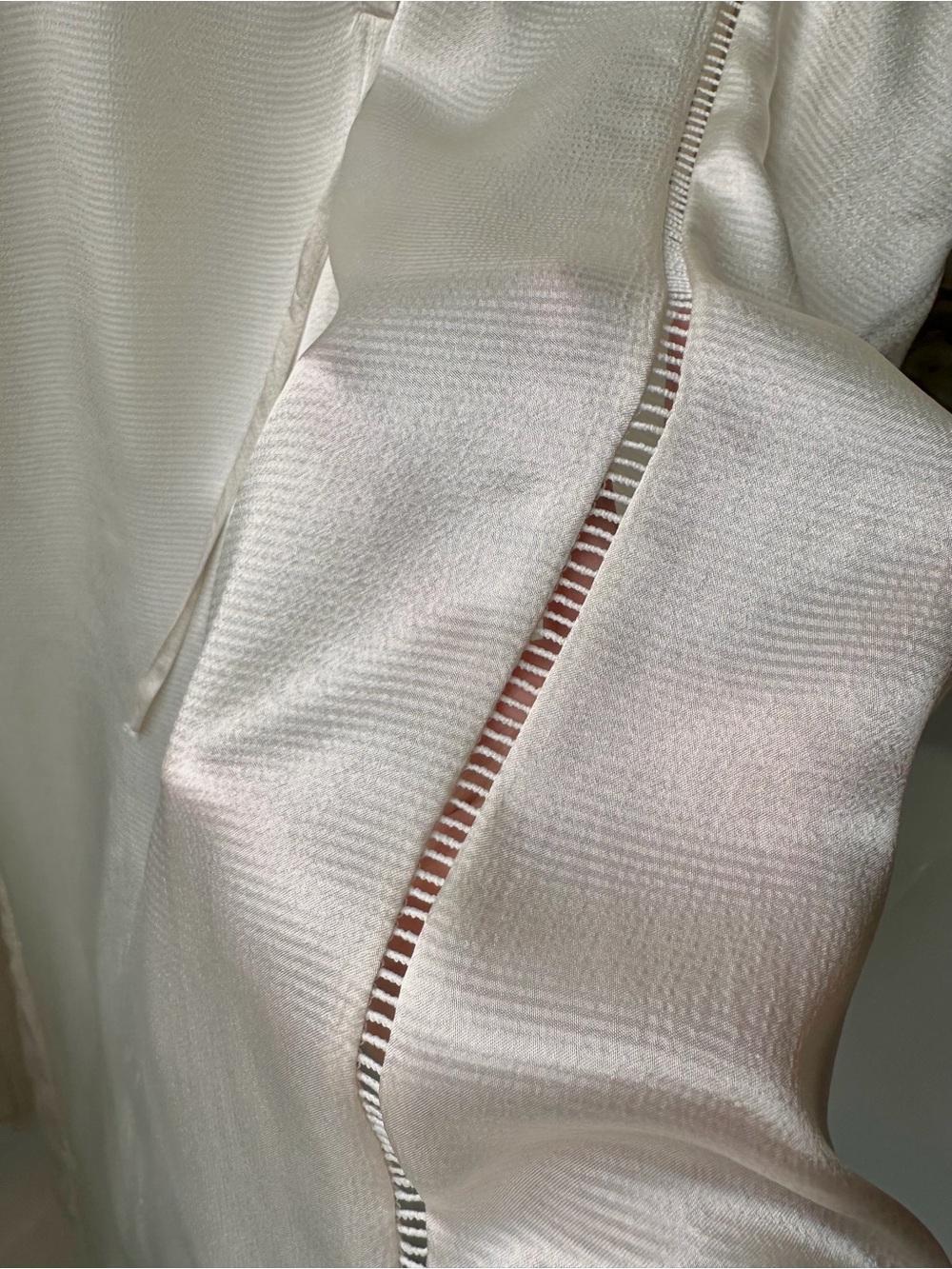 H&M Women's Cream Satin Button-Front Boho Caftan Dress Satin Tie Sleeves Size M - Picture 9 of 10